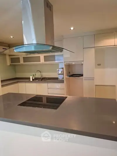 image_rental-31890886