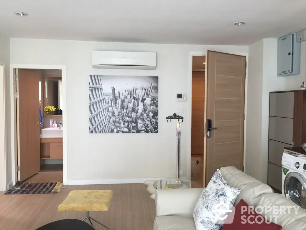  2 Bedrooms Condo -1