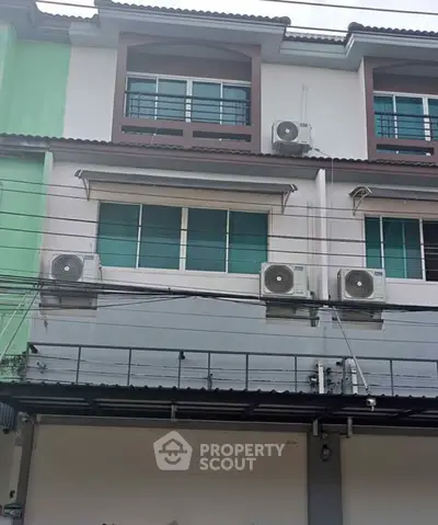 image_rental-29624787