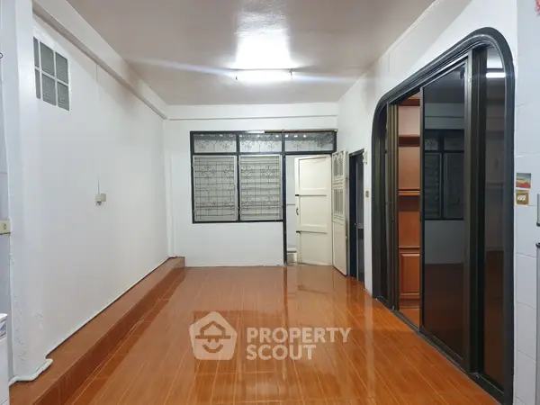 image_rental-14417990