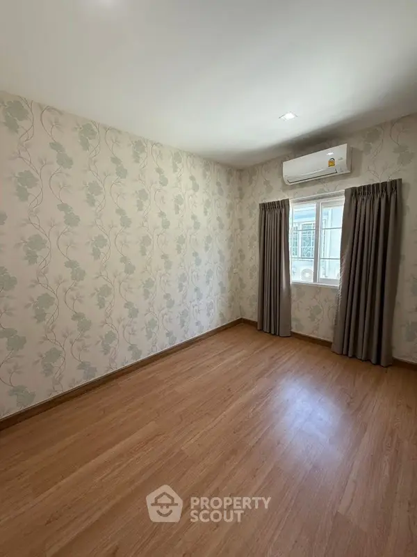 image_rental-30821582