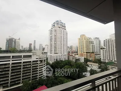 2 Bedrooms Condo at Circle Condominium-5