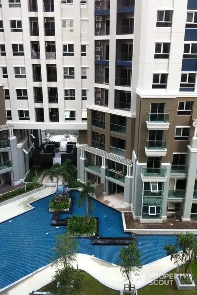  3 Bedrooms Condo at Belle Grand Rama 9-5