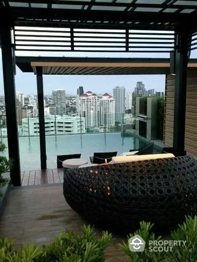  2 Bedrooms Condo at H Sukhumvit 43-2