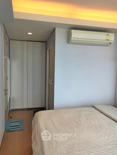2 Bedrooms Condo at The Lumpini 24-5