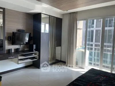  1 Bedroom Condo at The Prime 11 Sukhumvit Condominium Livingroom