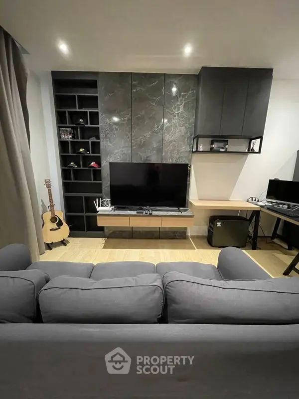 image_rental-28083539