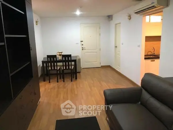 image_rental-5268540