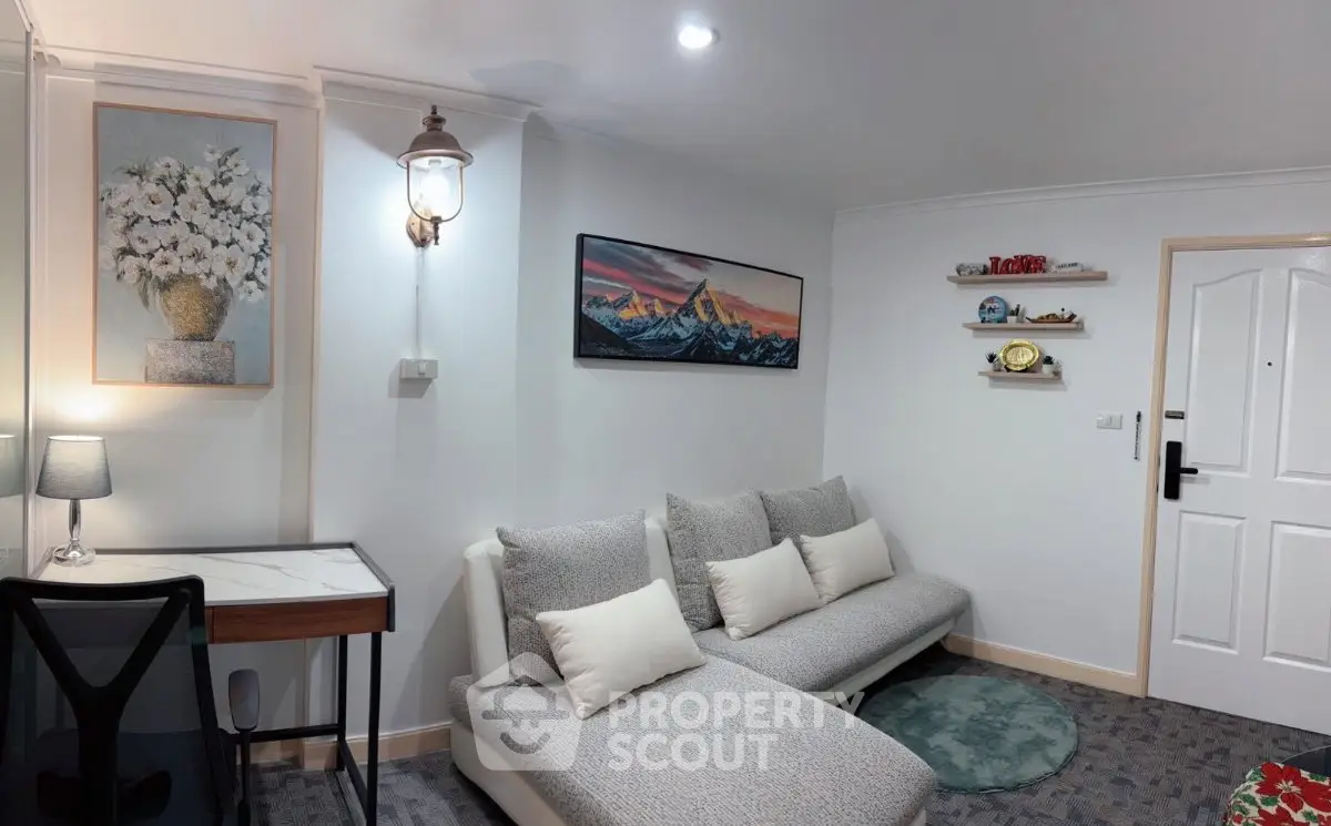 Cozy living room with modern decor and comfortable seating