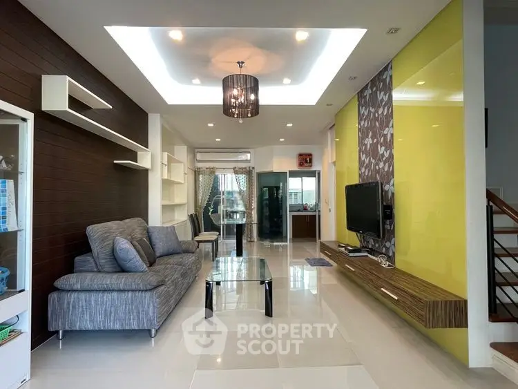 aa7d772c2374090b60712223eec3ec9f (1).jpg