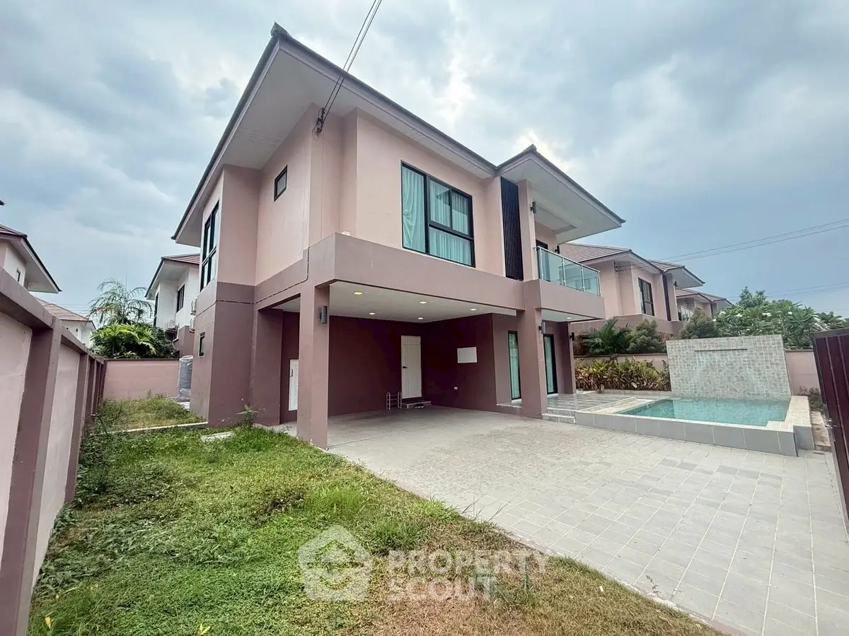 Modern two-story house with private pool and spacious driveway