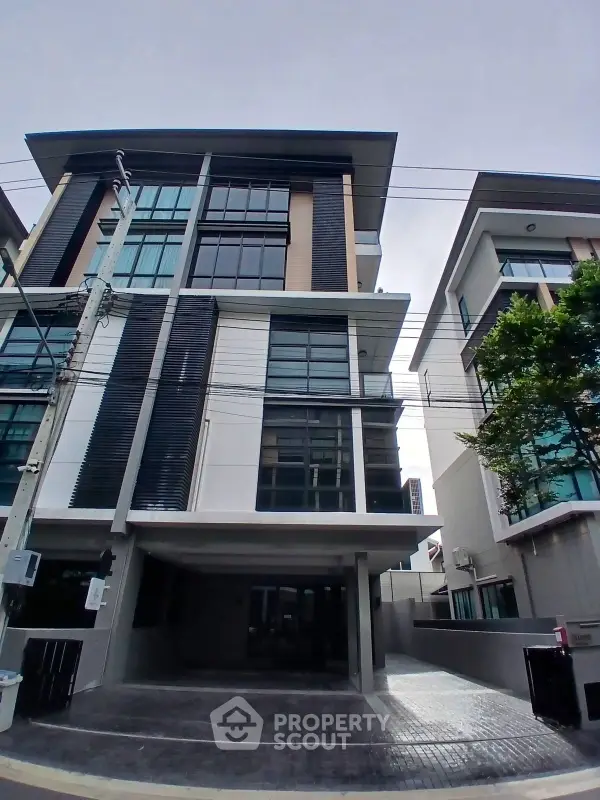 image_rental-23696185