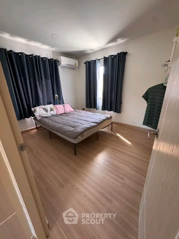 image_rental-28087219