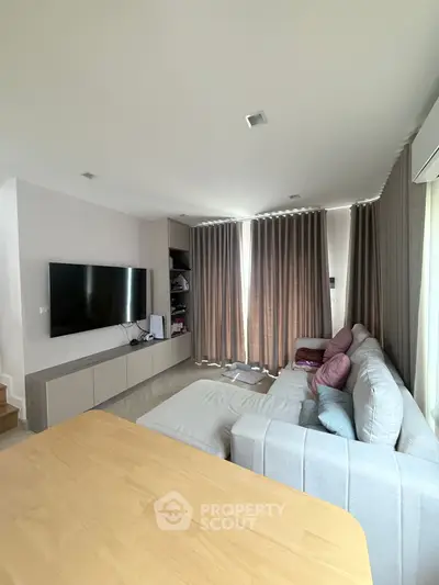 image_rental-27657139