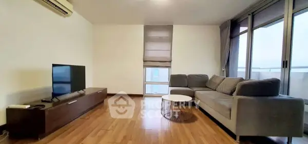 image_rental-31337353