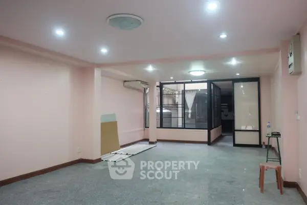 image_rental-19331463