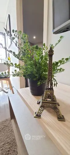 Fully Furnished 1 Bedroom Condo -7