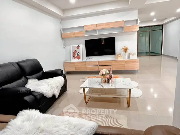 image_rental-28442288