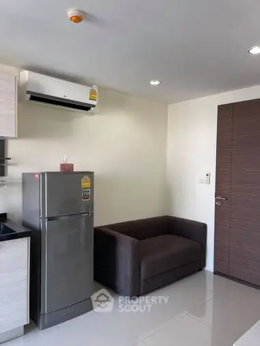Fully Furnished 1 Bedroom Condo at Kes Ratchada-3