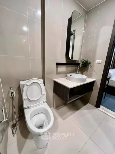 Modern bathroom with sleek fixtures and elegant design