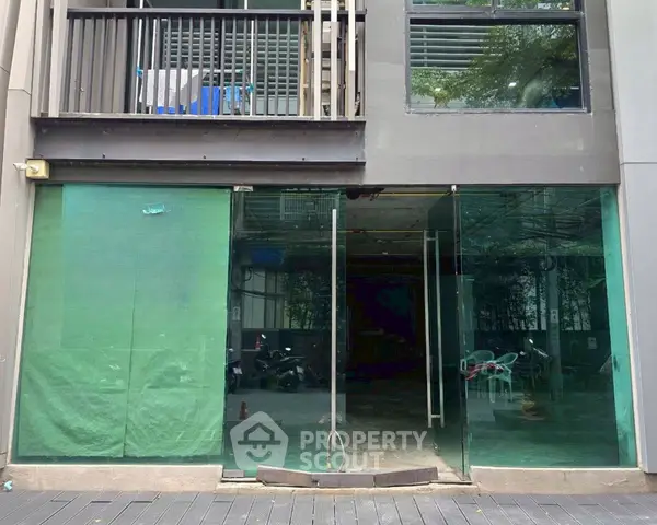 image_rental-29540856