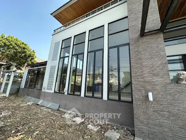 image_rental-17138877