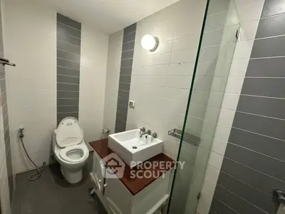Modern bathroom with sleek design and contemporary fixtures