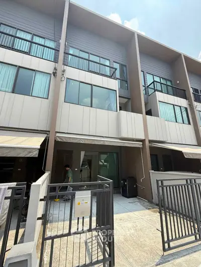 image_rental-31220874