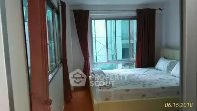  2 Bedrooms Condo at Chateau In Town Ratchada 13-3