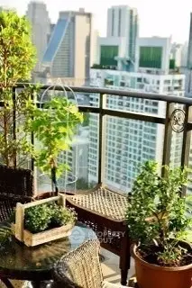  3 Bedrooms Condo at Royce Private Residence Sukhumvit 31-2