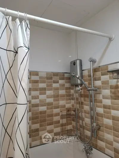  1 Bedroom Condo at Sathorn Gardens-2