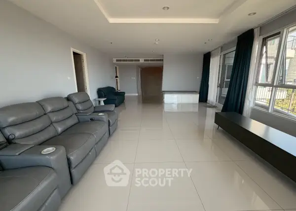 image_rental-26747870