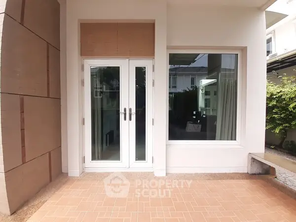 image_rental-7430393