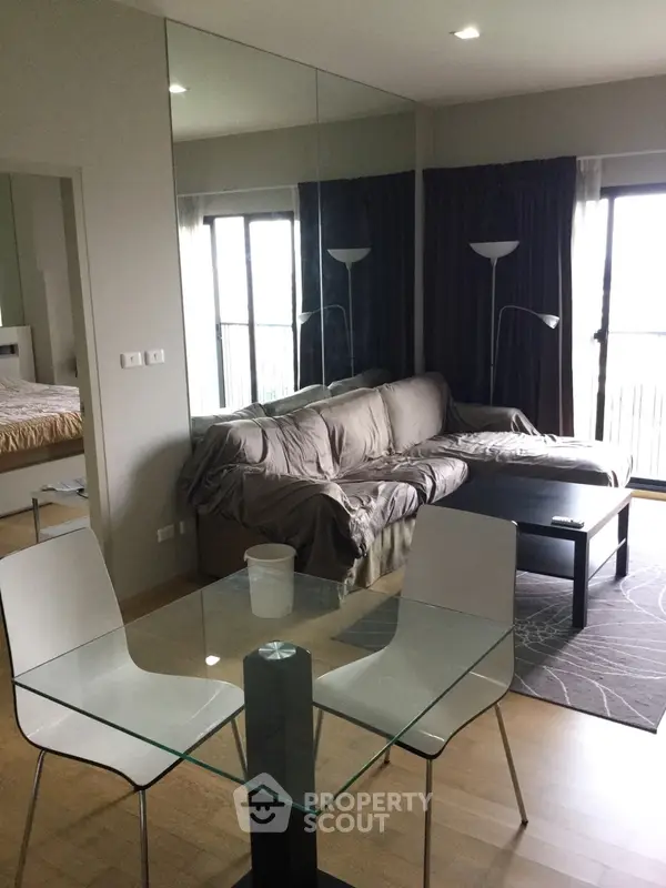 image_rental-5260751