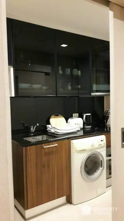  1 Bedroom Condo at Ivy Thonglor 23 Kitchen