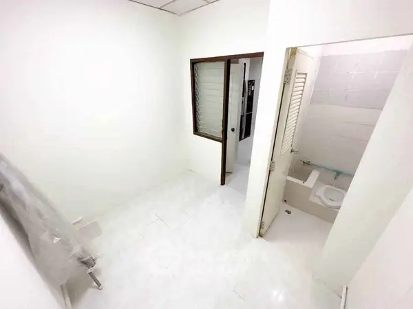 image_rental-31002879