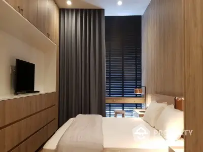  1 Bedroom Condo at Noble Ploenchit-3