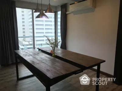  2 Bedrooms Condo at Sathorn House Condominium-3