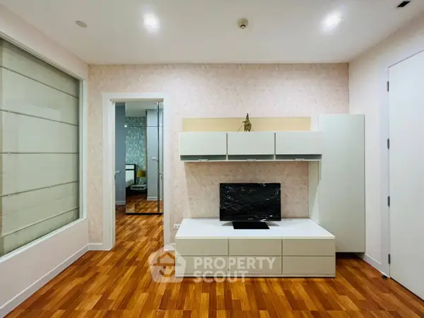 image_rental-8160551