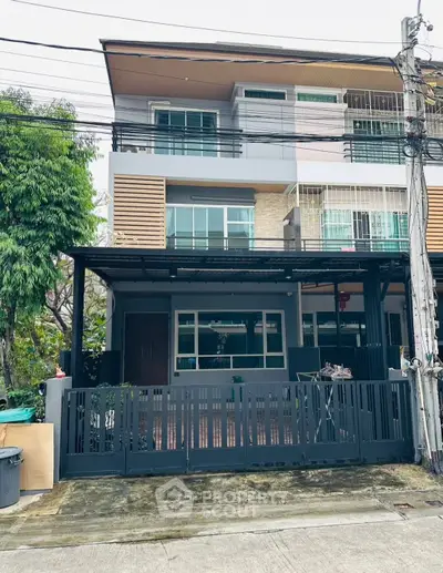 image_rental-30654373