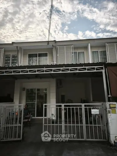 image_rental-29706642