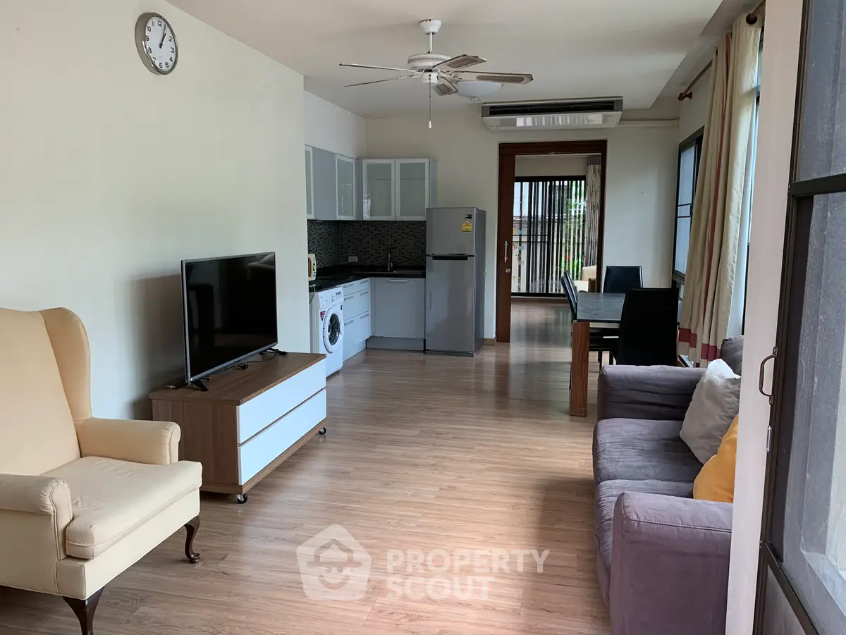  2 Bedrooms House -1