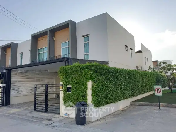 image_rental-7110474