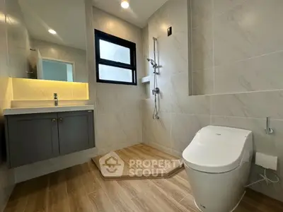 Modern bathroom with sleek fixtures and elegant tile design