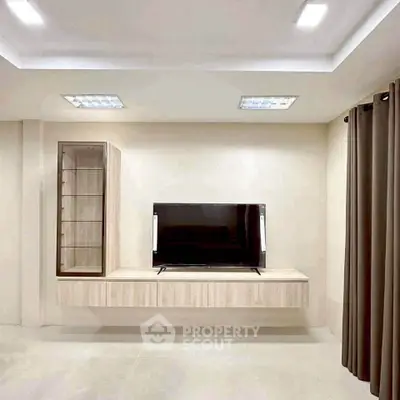 image_rental-27762137