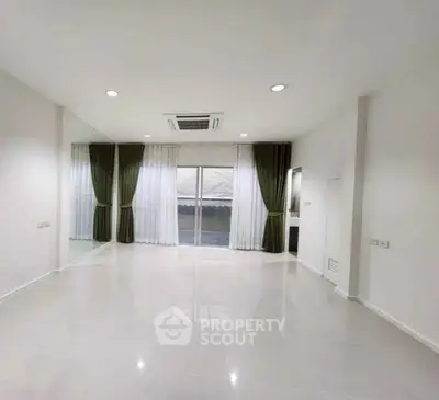 image_rental-31171960