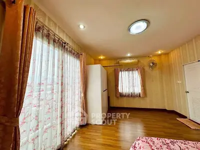 image_rental-30211287