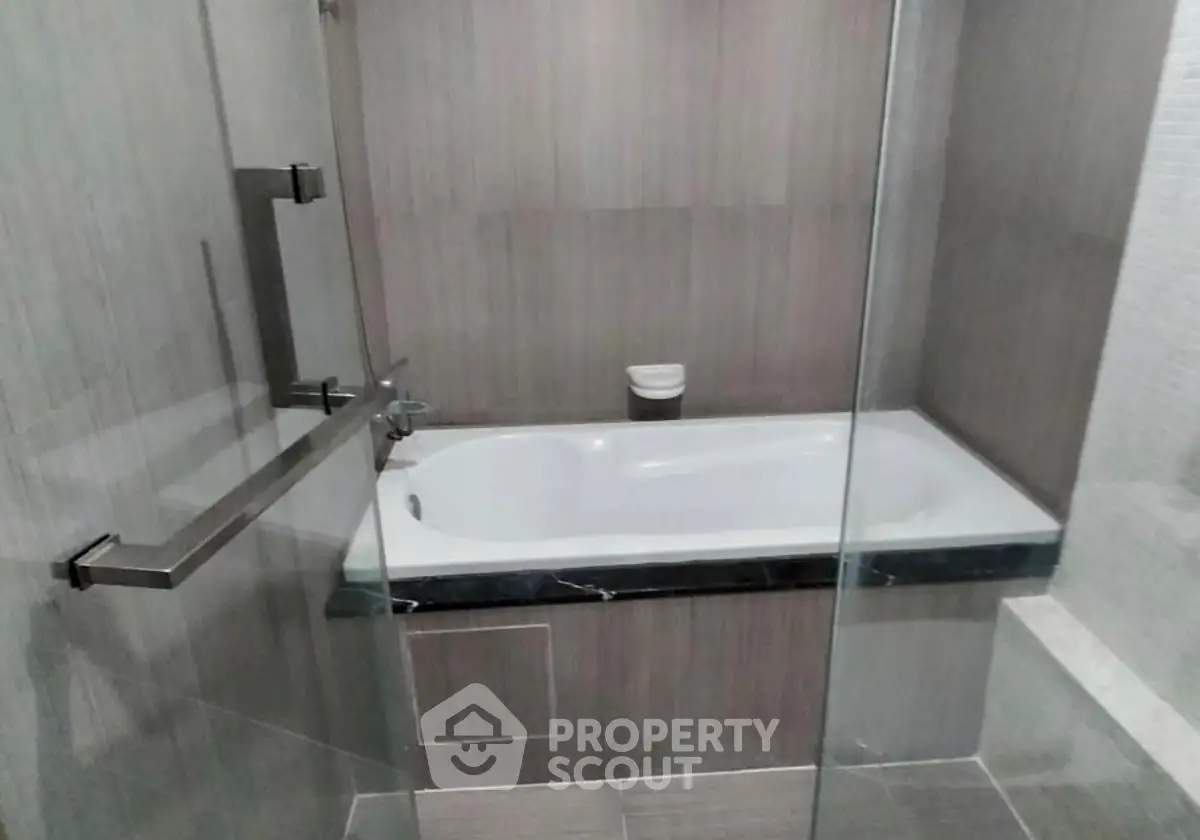 Screenshot 2569-04-12 at 20.49.25.jpg