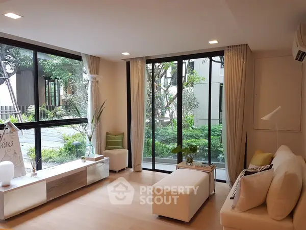 image_rental-5284523