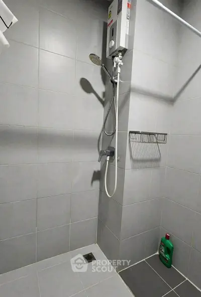 05f120b69f1332f98d3d3ca65652a6e2.jpg